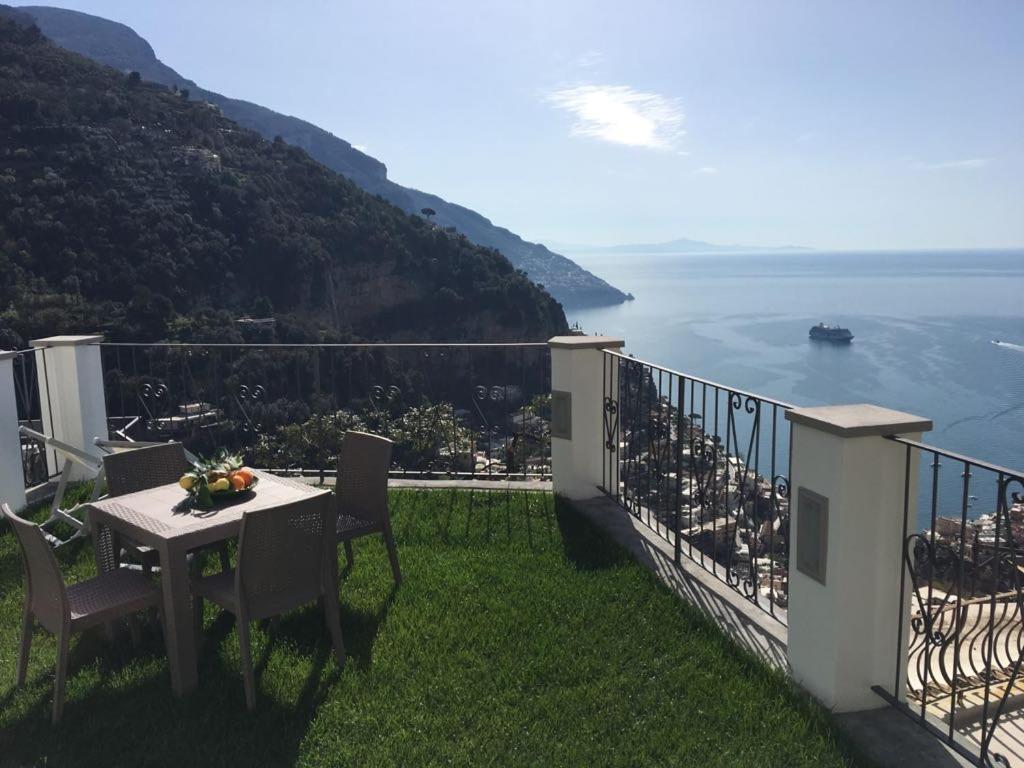 Casa Roberta Appartement Positano Buitenkant foto